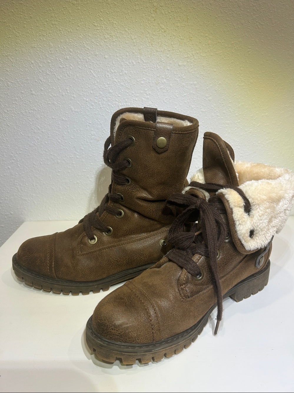 Roxy Bruna ll Convertible Faux Fur Lined Combat Boots |Size 7 - Picture 6 of 13